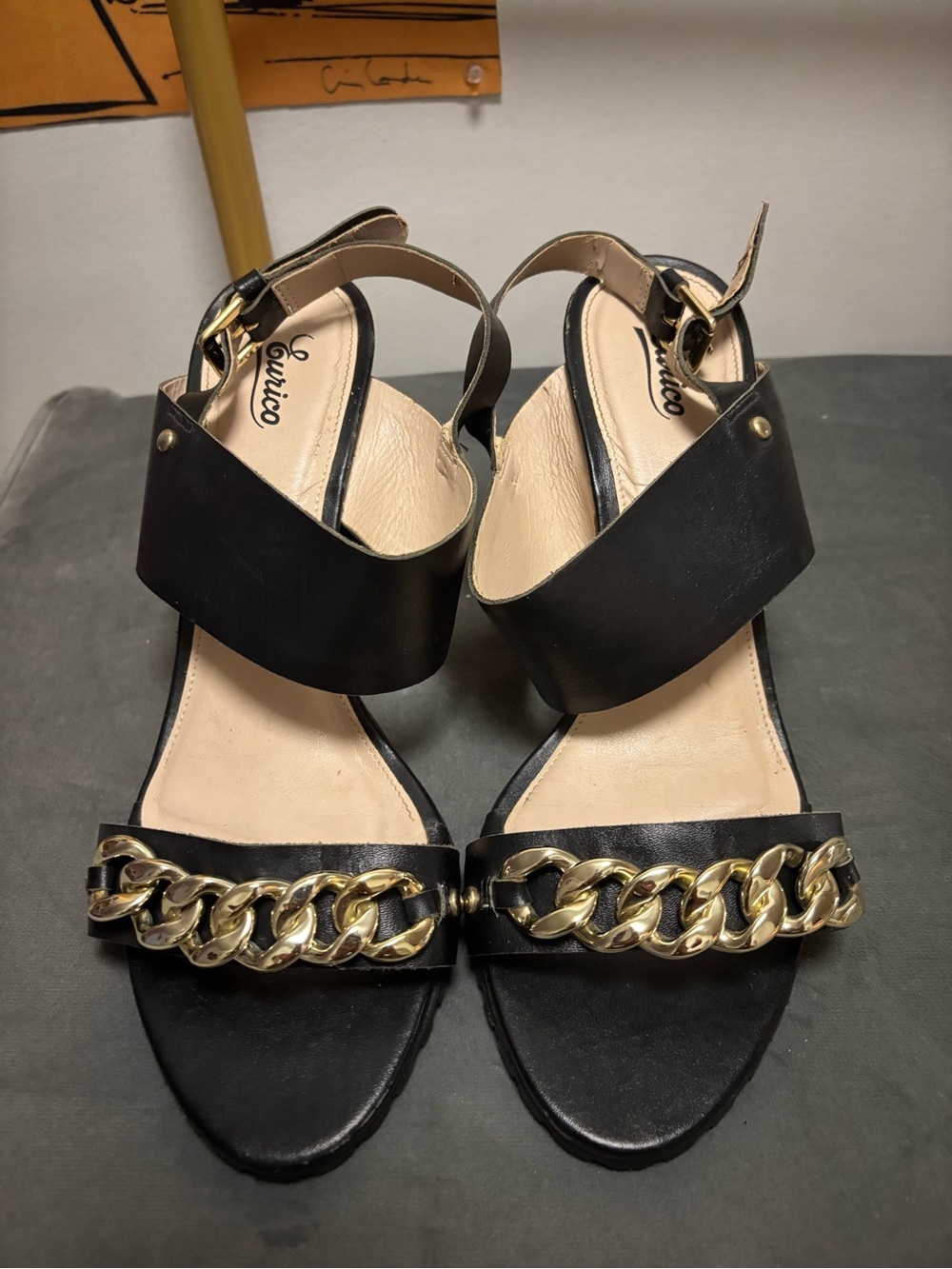 Black Chain-Accent Women's heels